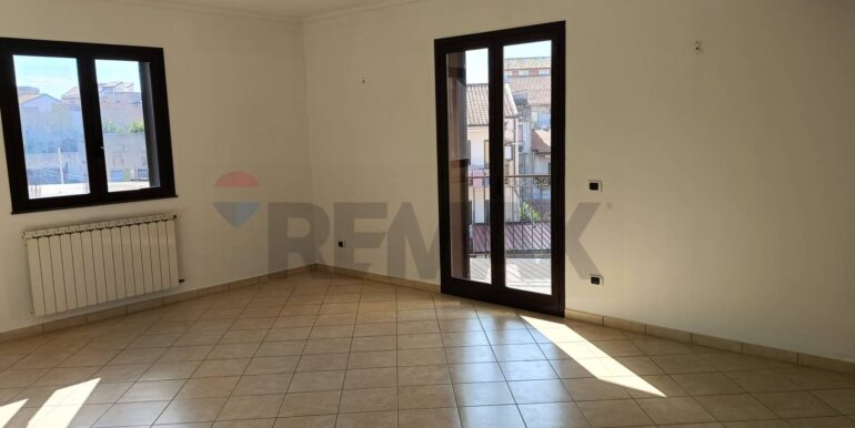 20251106182756-999245-4