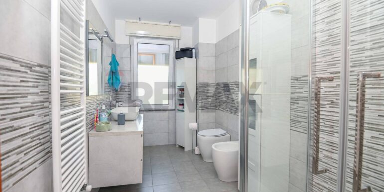 20251106192235-994544-8