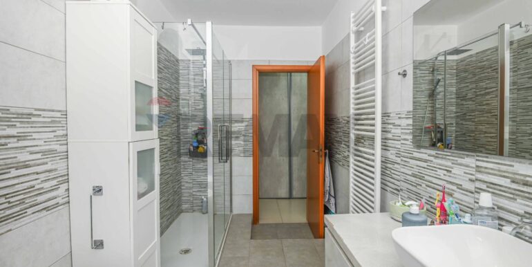 20251106192239-994544-9