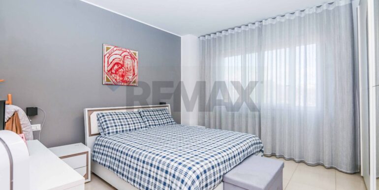 20251106192251-994544-12