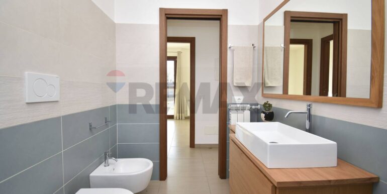 20251107172621-999476-10