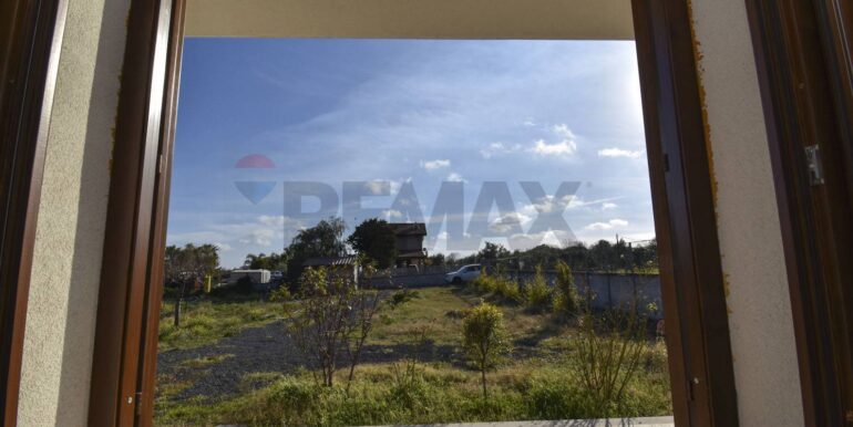 20251107172621-999476-14