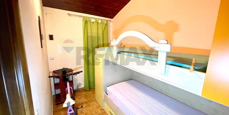 20251107183351-999494-5