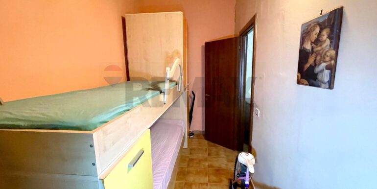 20251107183354-999494-6