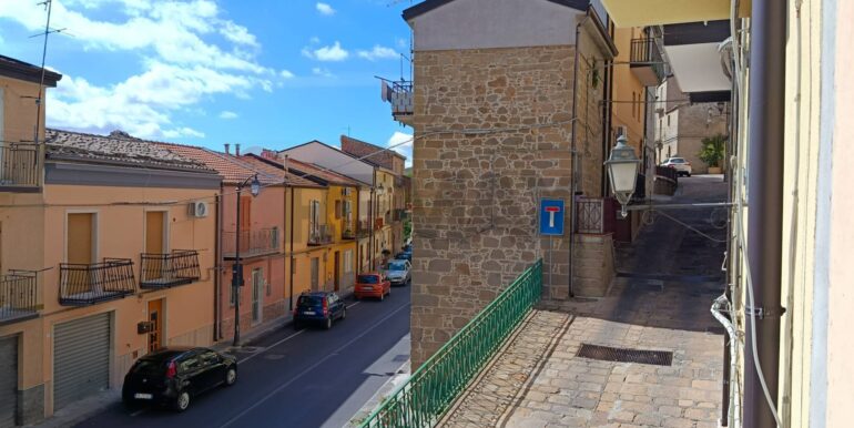 20251107184807-999384-5