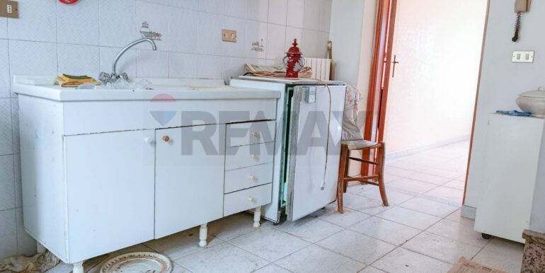 20251107184824-999384-11