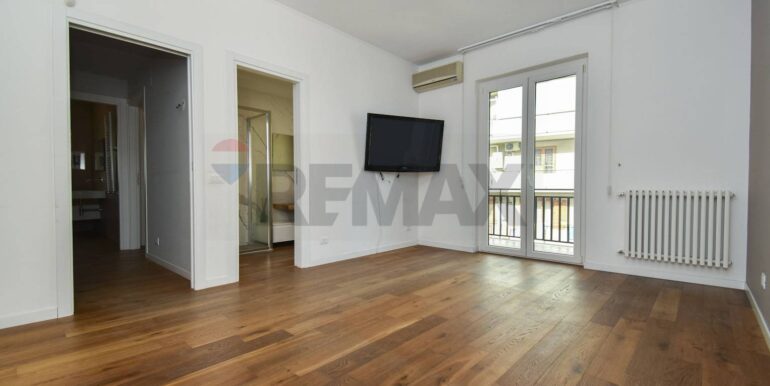 20251107191848-999485-13