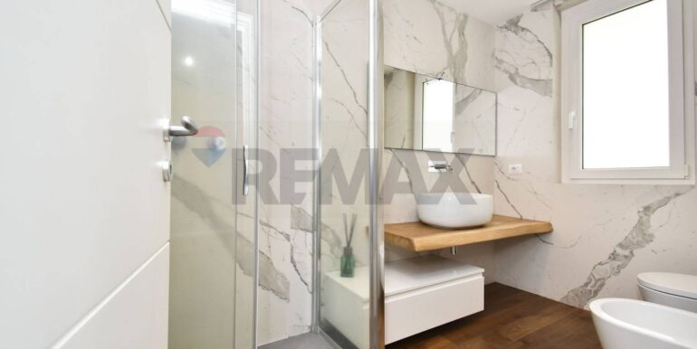 20251107191854-999485-16