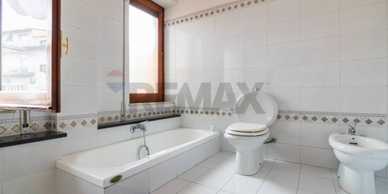 2025110795856-999310-6