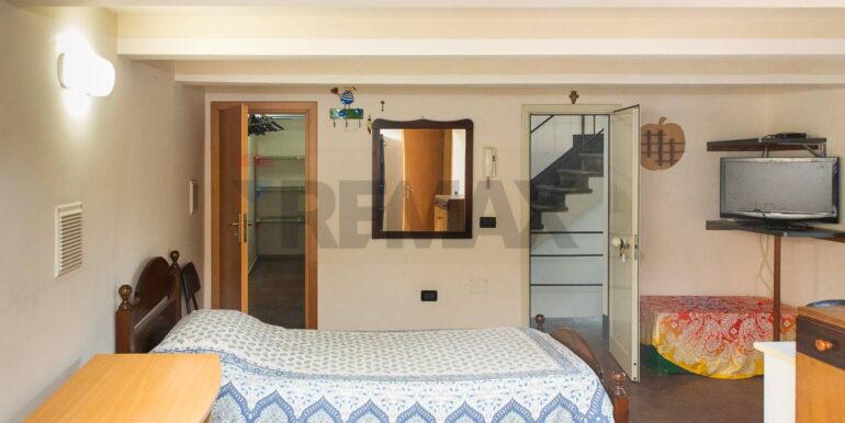 20251108121919-994693-6