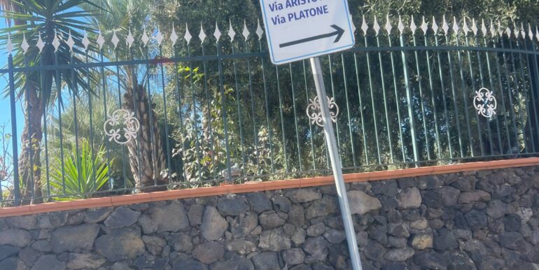 20251109175736-999763-12