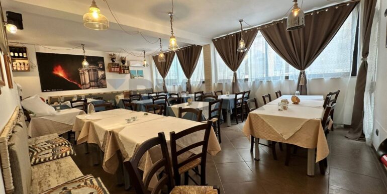 2025110985629-999748-4