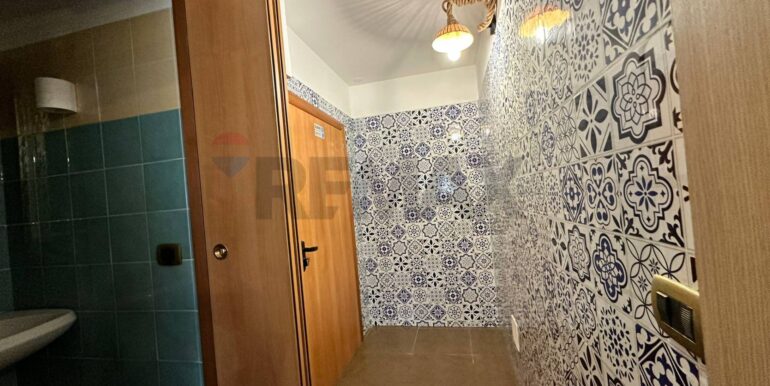 2025110985629-999748-6