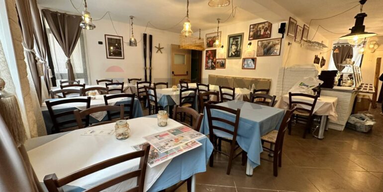 2025110985630-999748-10