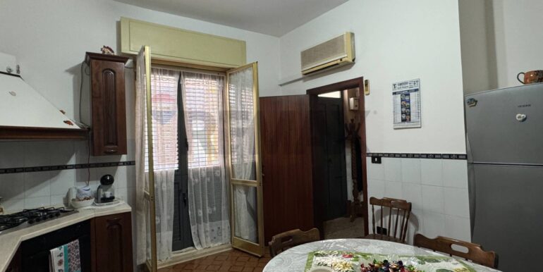 20251110120823-999870-12