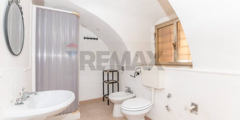 20251110142816-999898-7