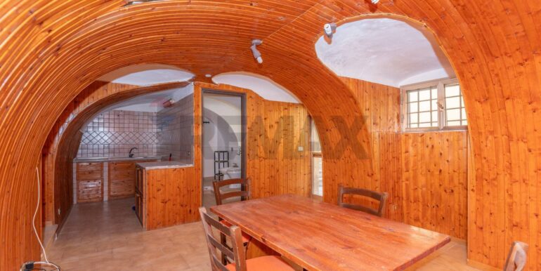 20251110142818-999898-8