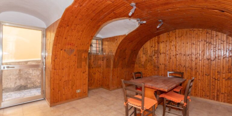 20251110142821-999898-9