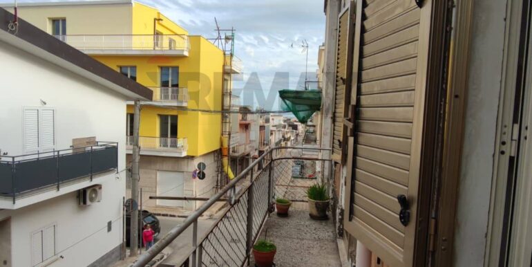 2025111074010-998314-19