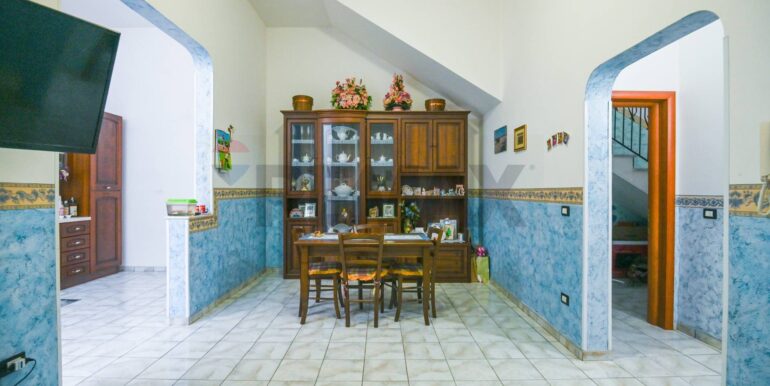 20251111104156-1000057-8