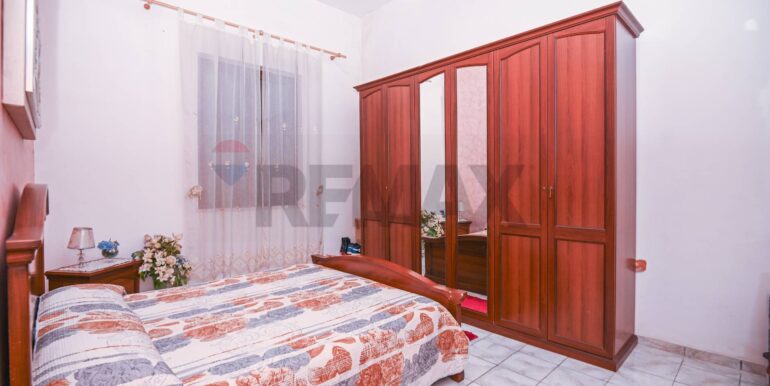 20251111104208-1000057-12