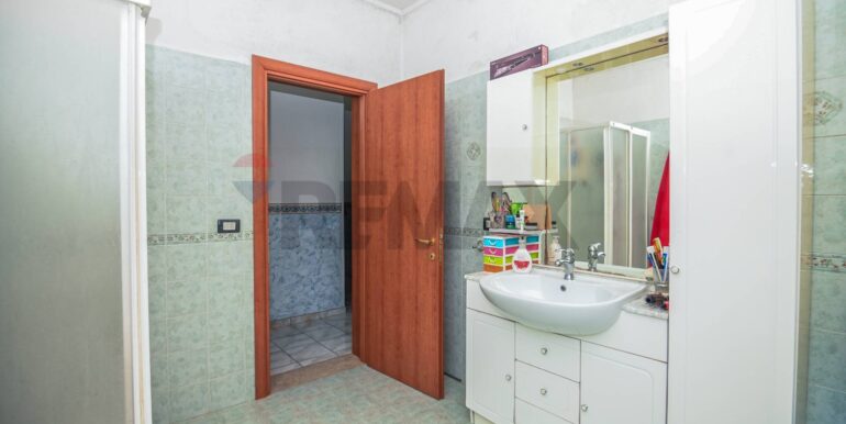 20251111104216-1000057-15