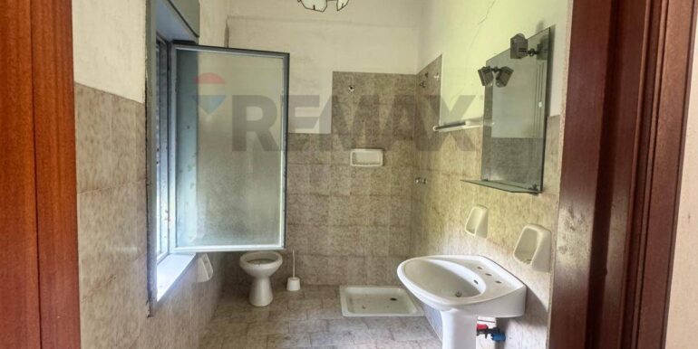 20251111115655-1000087-13