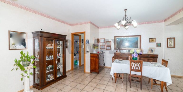 2025111182836-1000033-5