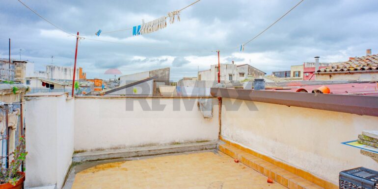 2025111184301-1000036-12