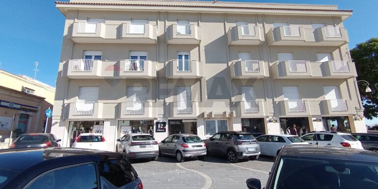 20251112165006-1000409-1