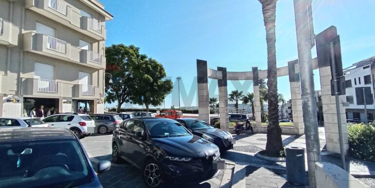 20251112165023-1000409-6