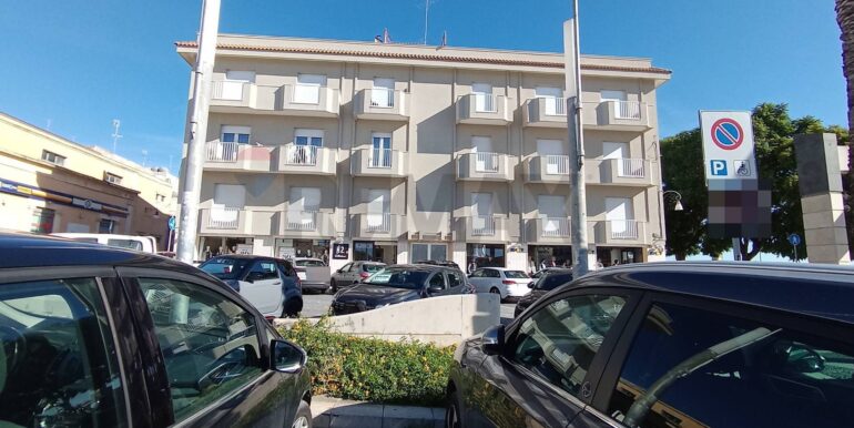 20251112165029-1000409-8