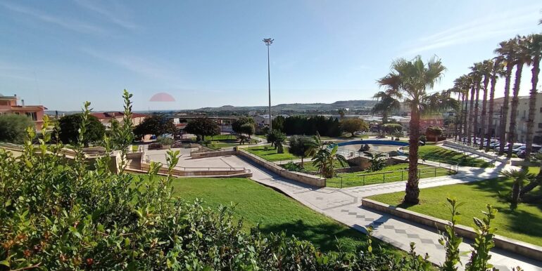 20251112165045-1000409-13