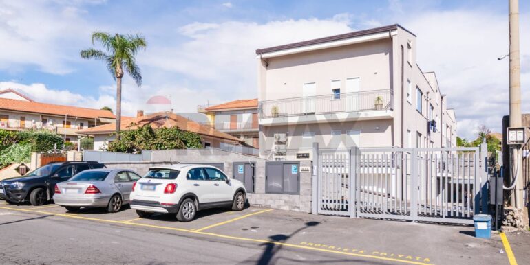 20251112171843-993692-10