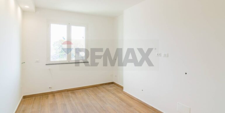 20251112172013-993692-32