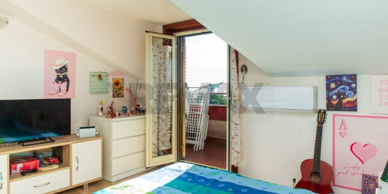 20251113160859-1000310-21