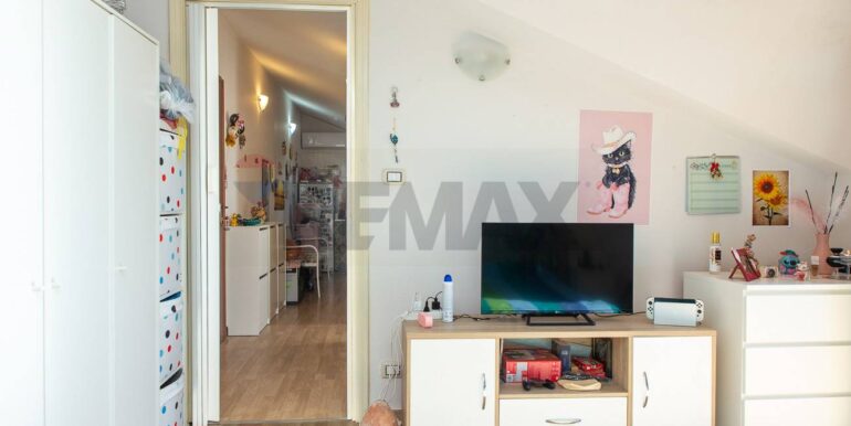 20251113160902-1000310-22