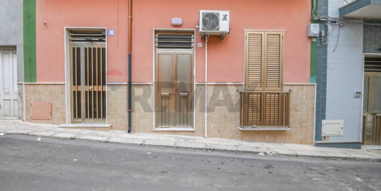 20251113161200-1000611-39