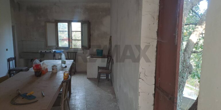 20251113181327-1000664-4