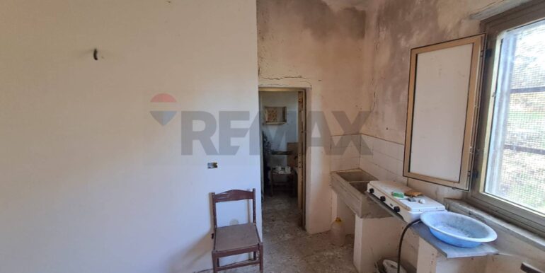 20251113181343-1000664-8