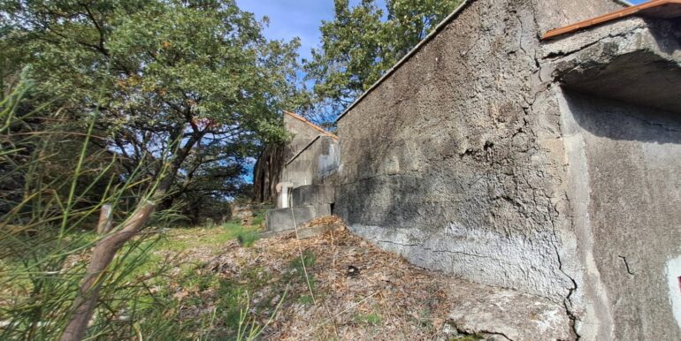 20251113181359-1000664-12