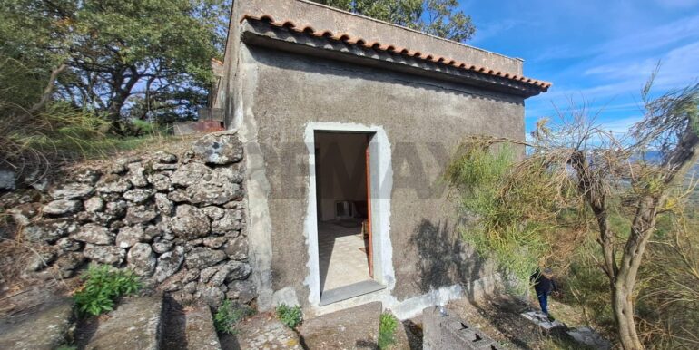 20251113181418-1000664-16