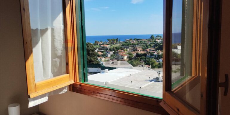 20251113191058-988787-29