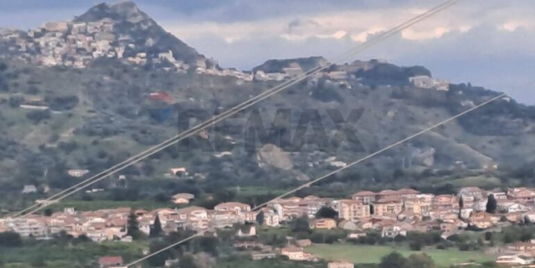 20251113203336-1000681-14