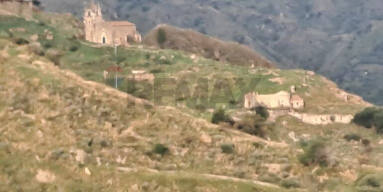 20251113203339-1000681-15