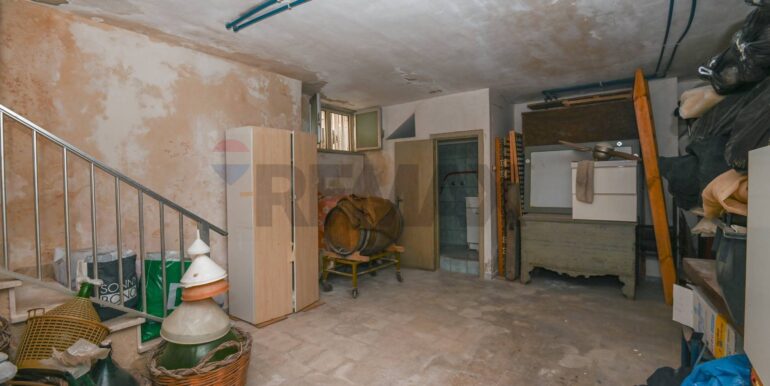 20251113213056-1000657-4