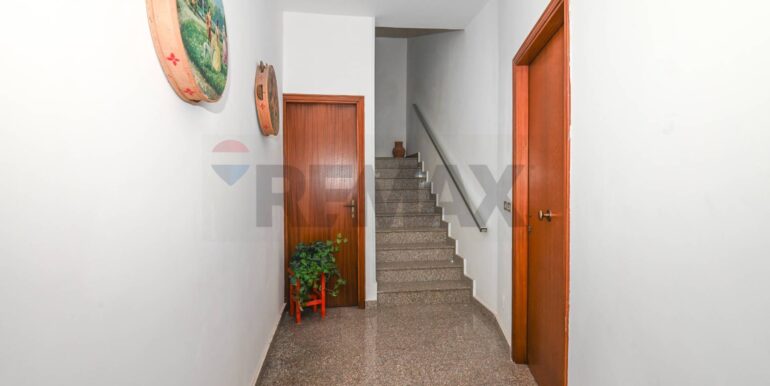 20251113213113-1000657-8