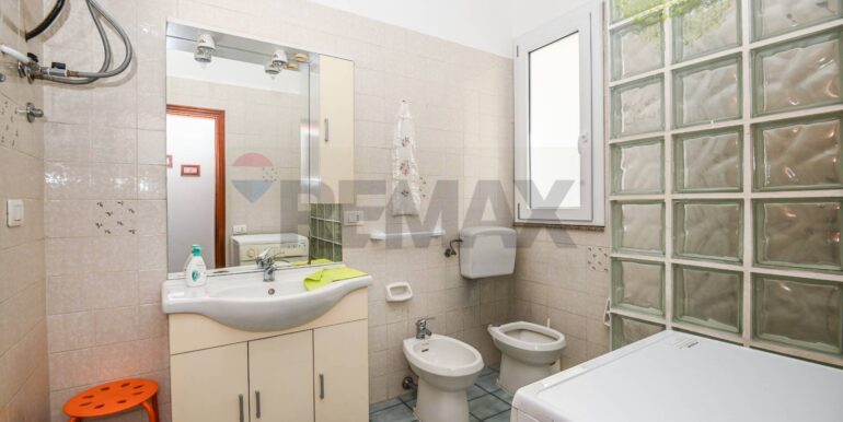 20251113213208-1000657-19