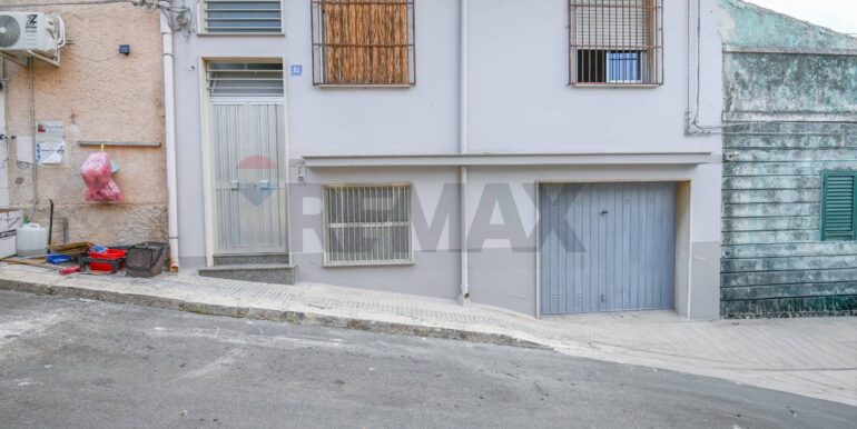 20251113213510-1000657-54