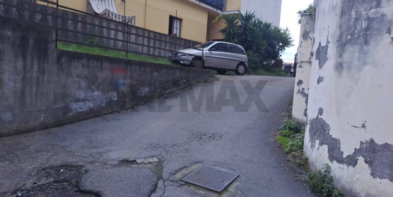 20251113213916-998466-4